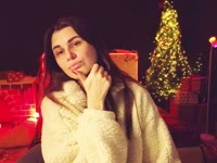 Hey there! My name is Emily ntmu. I am a sexy girl who loves good sex. I can give you a lot of pleasure while playing with my body NO NUDEI like my big MEN, but let