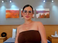 I am a woman who enjoys the art of seducing with looks and words. I love creating warm environments, full of complicity and good taste. Here you will find a sweet, intense personality always ready to give you memorable moments.