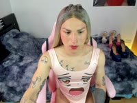 I am 28 years old. I measure 164. I am from Colombia. I like music and my favorite food is pasta. I am passionate about makeup. I love animals. I am an open person and I like having a good time. I hope you have fun with me.