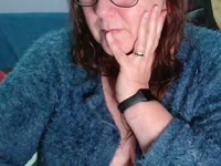 Hello I am a 51 year old woman who loves to show off. all this in good humor and respect. I love giving and having fun and I