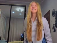 Hello! My name is Emma, I am glad to see you on my profile and my show, I am 19 years old, I study and work, waiting for you on my show with all my love!