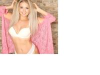 naked camgirl gallery AlessaCutie