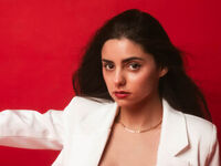 dirty cam show EmiliMua