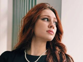 naked webcamgirl KristinaGuernsey