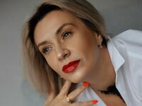 cam strip tease SandraAlissa