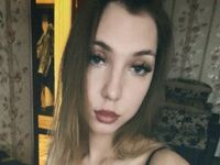 naughty webcamgirl LeannHonnerlaw