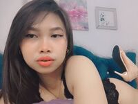 naked webcamgirl picture AickoChann
