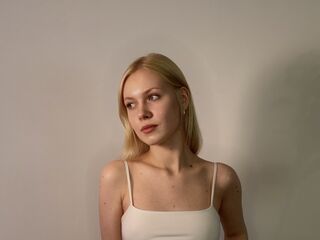 live striptease AishaNaeher