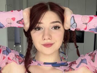 camslut topless AkiraMeichan
