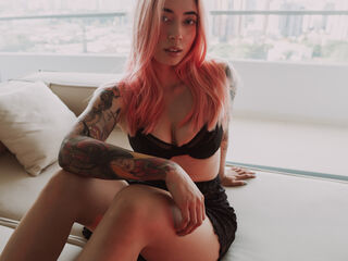 sexchat room AlessaLaurent