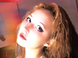 live chatroom AlyonaMew