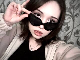 camgirl fingering bald pussy AminaBaudoin