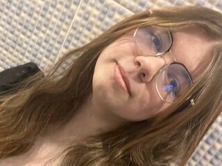 free adult cam AminaBlooms