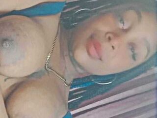 erotic cam video AndreTower