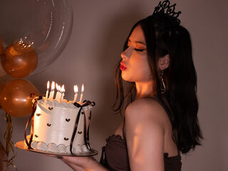 camgirl masturbating with dildo AngelaRodds