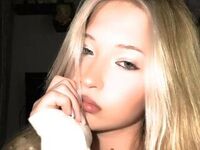 nude webcamgirl photo AnjanetteGalpin