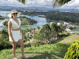 cybersex chat room AuraCrhistina