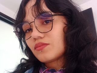 hot naked cam girl CamilaRodriguez