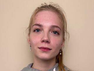 nude camgirl picture CarmanChapmon