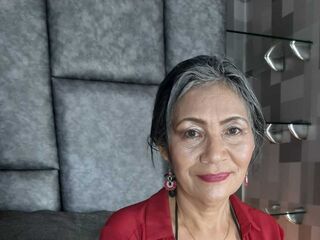 cam girl masturbating with dildo CelesteWonder