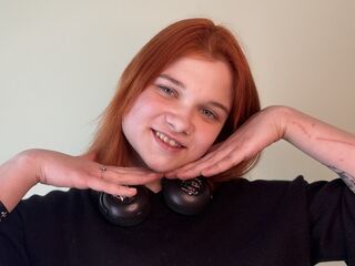 naughty cam girl fingering shaved pussy ChiaPreuitt