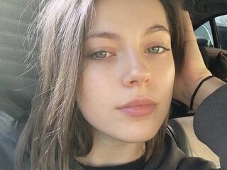 hot girl webcam picture ClarettaZinno