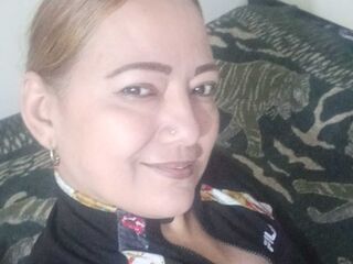 cam girl showing pussy ClauTaylor