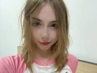 beautiful camgirl DaniGlow