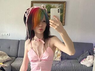 camgirl playing with sex toy DarlaKarels