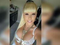 nude webcam girl photo DellaBlazed