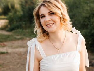 naked cam live DemetriceAkpan