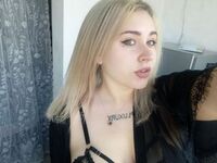 naughty cam girl picture DinahSalimas