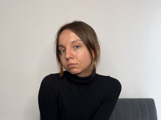 hot cam girl EleonoraSzabo