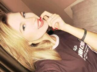 girl chatroom FlossieRoseth