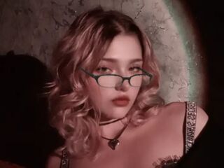 naughty cam girl masturbating GlynisLathon