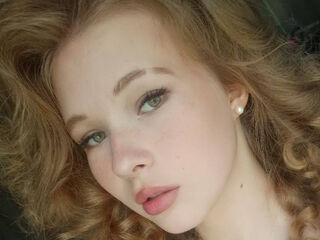 hot cam girl masturbating with sextoy IllaPytlewski