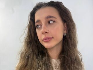 live sexcam KamiZinni