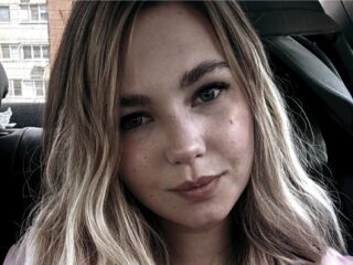hot striptease web cam KandyWeiss