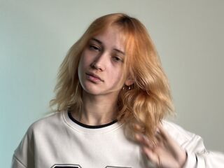 camgirl fingering bald pussy KelseyBabin