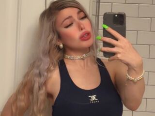 hot striptease show LauraTate