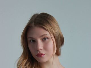 topless girl LavonAllara