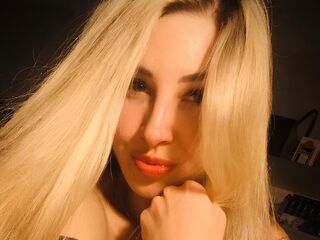 closeup cam LisaVale