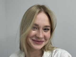 cam chat room LisanLee