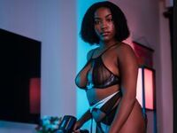 closeup webcam LivSinclair