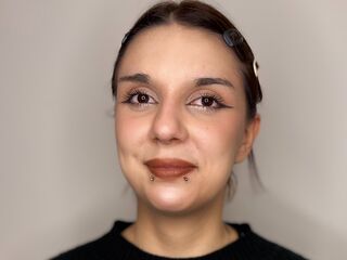 hot webcam slut LoniFessel