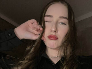 beautiful webcam girl MacieAragones