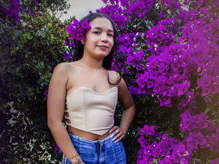 hot camslut MailyCambell