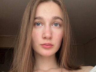 kinky webcam model MarcelineLeja