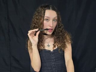 web cam show MarthiAdams