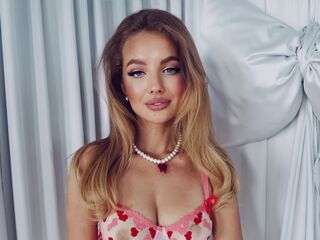 live chatroom MayaGal